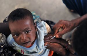 Vaccini, rischio esclusione per chi è già socialmente fragile Vaccini