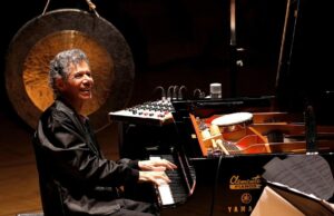 Addio a Chick Corea, gigante del jazz Chick Corea