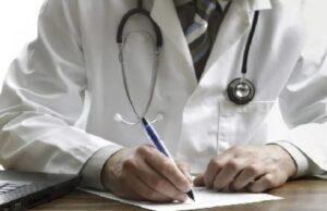Medico di base per i senza dimora, la proposta di legge che fa anche risparmiare Medico di base