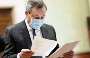 Recovery Plan oggi alla Camera, discussione alla cieca sul compitino di Draghi Recovery Plan