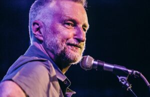 Billy Bragg, la colonna sonora della working class Billy Bragg