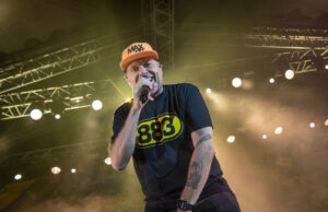 Max Pezzali : intervistato da Radio Città Fujiko per Easy Pop Max Pezzali ospite a Easy Pop