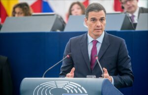 Caro bollette, Sanchez indica la via: tagliare i profitti Bollette
