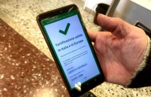 Green pass e lavoro sospeso e non retribuito: cosa dicono le pronunce dei tribunali Green Pass