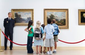 Musei, gli appalti fanno fare profitti ai privati e sfruttano i lavoratori Appalti