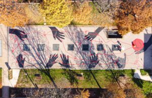 Fiamma Viva, la street art di CHEAP contro la violenza sulle donne cheap
