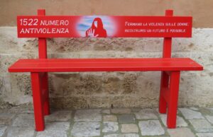 Violenza contro le donne: solo il 2% dei fondi 2020 è arrivato ai centri Violenza contro le donne