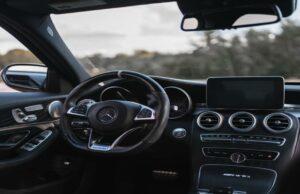 Ricerca auto, l’81% degli acquirenti si affida al web: la guida di automobile.it