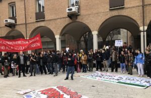 Dopo la morte degli studenti in stage, scuole in piazza contro alternanza e maturità Proteste Studentesche