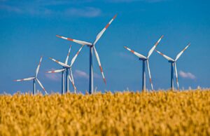 Indipendenza energetica e ambiente: la Germania investe 200 miliardi, l’Italia pensa al carbone impianti rinnovabili