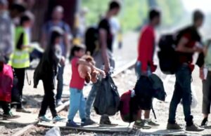 L’accoglienza ingiusta: operatori e migranti senza tutele