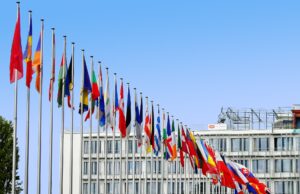 Salario minimo, scala mobile e reddito di cittadinanza? Ce li chiede l’Europa Europa