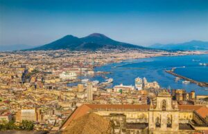 Senza fissa dimora in vacanza a Napoli grazie alle donazioni dei bolognesi Vacanza