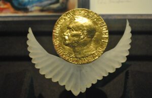 Assegnati i Nobel per la Pace, in Europa si prepara la mobilitazione pacifista Nobel per la Pace