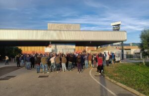 Gkn, la resistenza del Collettivo di fabbrica alla smobilitazione padronale Gkn