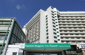 Covid e influenza, ospedali sotto pressione: manca personale sanitario Covid