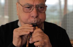 Laurea ad honorem per Luigi Lai, virtuoso delle launeddas Luigi Lai