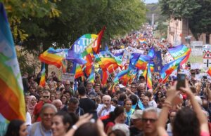 Una Marcia per la Pace notturna ad un anno dall’inizio della guerra in Ucraina Marcia per la Pace