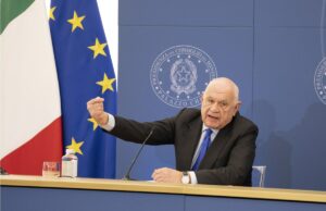 Il pericoloso asse media-politica per inventare allarmi e giustificare la repressione Repressione