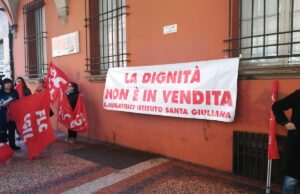 La protesta dell’Istituto Santa Giuliana, «hanno preso soldi pubblici e vogliono chiudere» Istituto Santa Giuliana