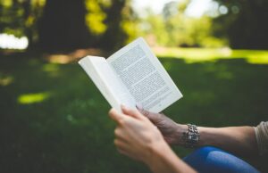 Libri per avvertire meno la solitudine