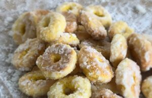 Dolci tipici bolognesi, la tradizione tra raviole e zuccherini dolci tipici bolognes