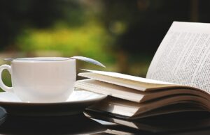 In caffetteria, al parco, a casa: i consigli di lettura della settimana Caffetteria