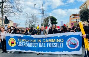 L’Emilia-Romagna si mobilita contro i nuovi progetti dell’industria fossile Industria fossile, Rigassificatori, Gasdotti