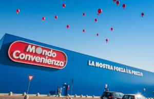 Mondo Convenienza, le violenze contro i lavoratori in sciopero per i diritti Mondo Convenienza