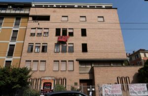 Una città poco casa e chiesa