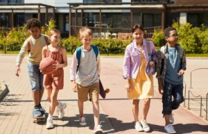 Come costruire una scuola plurale che contrasti le discriminazioni Scuola plurale