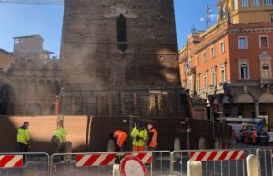 Garisenda: il sindaco Lepore presenta il progetto di messa in sicurezza Garisenda
