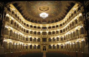 Volge al termine la Stagione Sinfonica 2023 a Bologna con i “Folk Songs” di Berio diretti da Oksana Lyniv