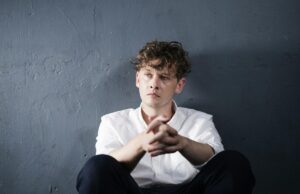 GLAMORAMA – puntata del 25 Gennaio 2024 – Indie Rock Bill Ryder Jones