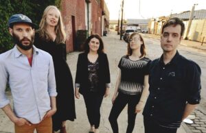 GLAMORAMA – puntata del 18 Gennaio 2024 – Indie Rock pale lights