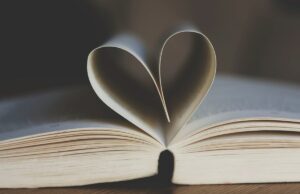 L’amore per i libri dura tutto l’anno: i consigli di lettura Libri
