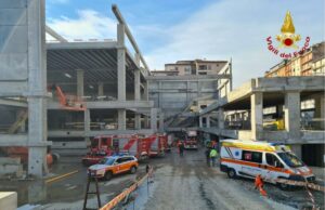 Morti sul lavoro, dopo la strage di Firenze Usb proclama sciopero nazionale Morti sul lavoro