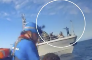 Ci sparano addosso… e non solo in mare