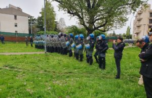 Taser e botte delle forze dell’ordine a un giovane nel parco Don Bosco Parco Don Bosco