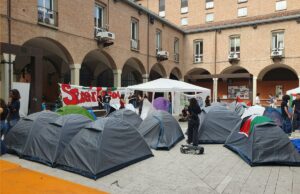 Le tende all’Unibo come nei campus americani contro il genocidio in Palestina Palestina