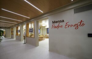 Compie 70 anni la Mensa di Antoniano, dove ogni pasto è ascolto e condivisione