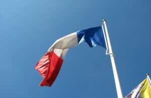 Francia, le elezioni anticipate compattano la sinistra e rivoluzionano il sistema politico Francia