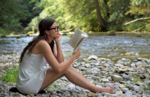 Il caldo sta alla birra ghiacciata, come l’estate sta ai nostri consigli di lettura. E viceversa