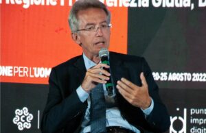 Salario minimo negli appalti del Comune di Napoli, anche Bologna è interessata Salario minimo