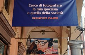 Short & Sweet, lo sguardo critico sul consumismo di Martin Parr in mostra a Bologna Martin Parr