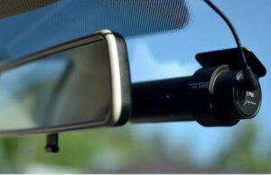 Cos’è e a cosa serve una dash cam per l’auto