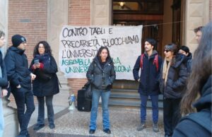Pre-ruolo, anche Bologna protesta contro la riforma Bernini che allunga la precarietà universitaria Pre-ruolo