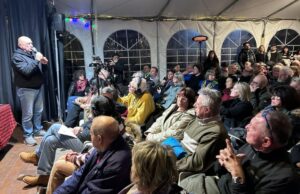 Villa Paradiso non si arrende: «Ci cacciano, ma ci sono altre Case di Quartiere vuote» Villa Paradiso