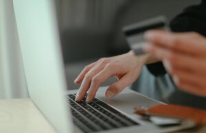 Skin eliminate e concessioni più selettive: il 2025 segna l’anno zero dell’online