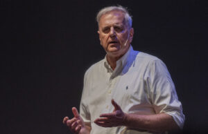 Stagione 2025–2026, il Teatro Dehon alza il sipario tra grandi ritorni, musica cult e nuova comicità